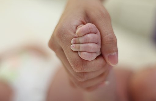 Schwanger zu sein, ein Kind zu erwarten, ist etwas Wunderbares.
Und doch tauchen gleichzeitig Sorgen auf, oder Unsicherheit, worauf es zu... Schwanger zu sein, ein Kind zu erwarten, ist etwas Wunderbares.
Und doch tauchen gleichzeitig Sorgen auf, oder Unsicherheit, worauf es zu...